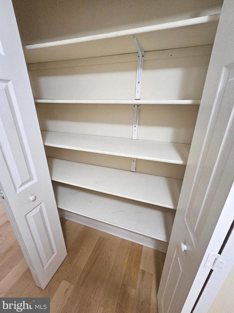 1676 Wilkshire Dr, Crofton MD 21114-2320 exterior