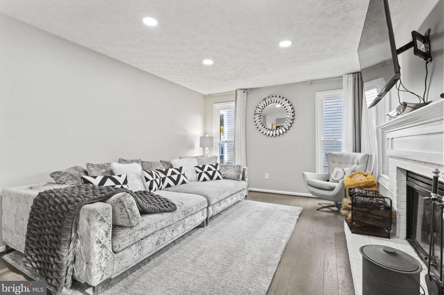 2083 Ingleside Ct, Crofton MD  21114-1849 exterior