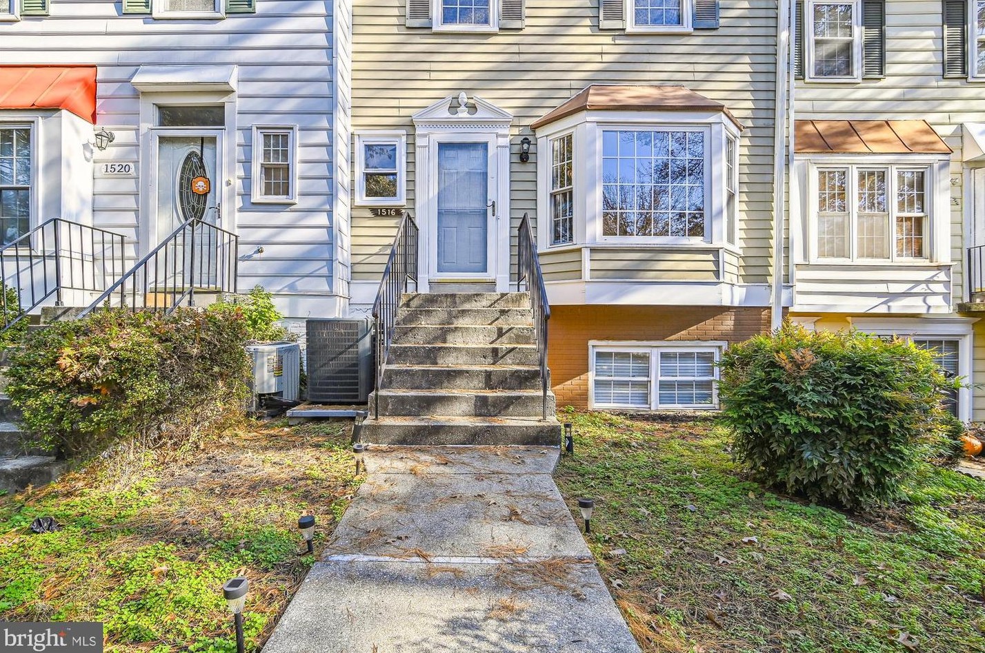 1516 Marlborough Ct, Crofton MD  21114-1123 exterior