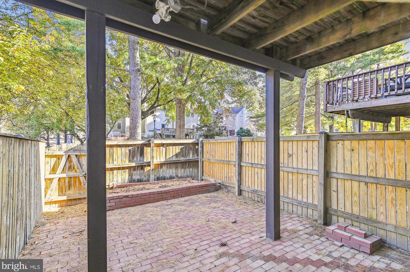 1516 Marlborough Ct, Crofton MD 21114-1123 exterior