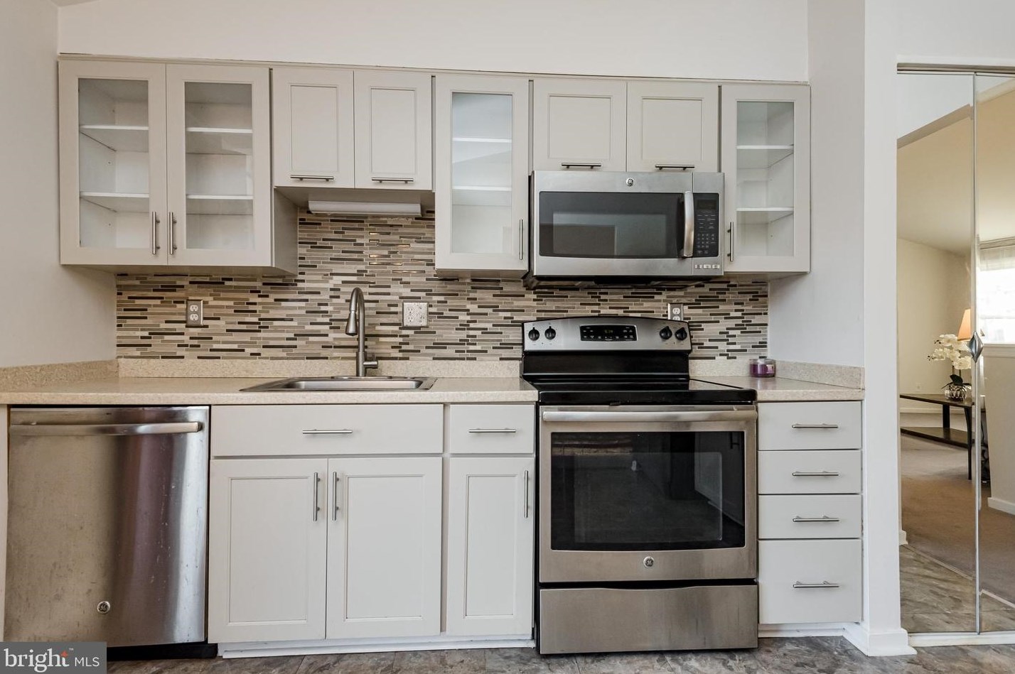 8323 Dubbs Dr, Severn MD  21144-3320 exterior