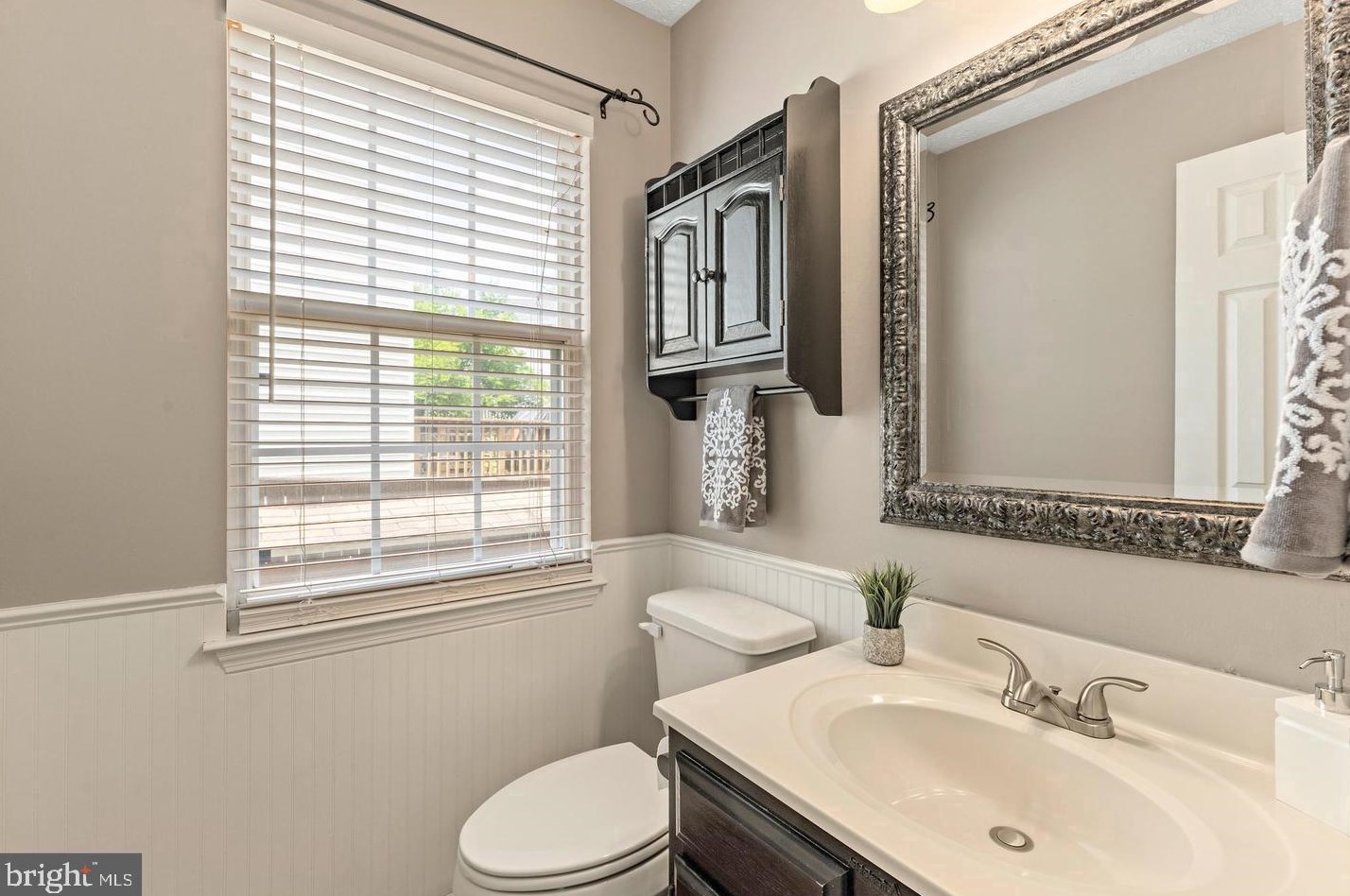 2087 Lower Ct, Crofton MD  21114-1634 exterior