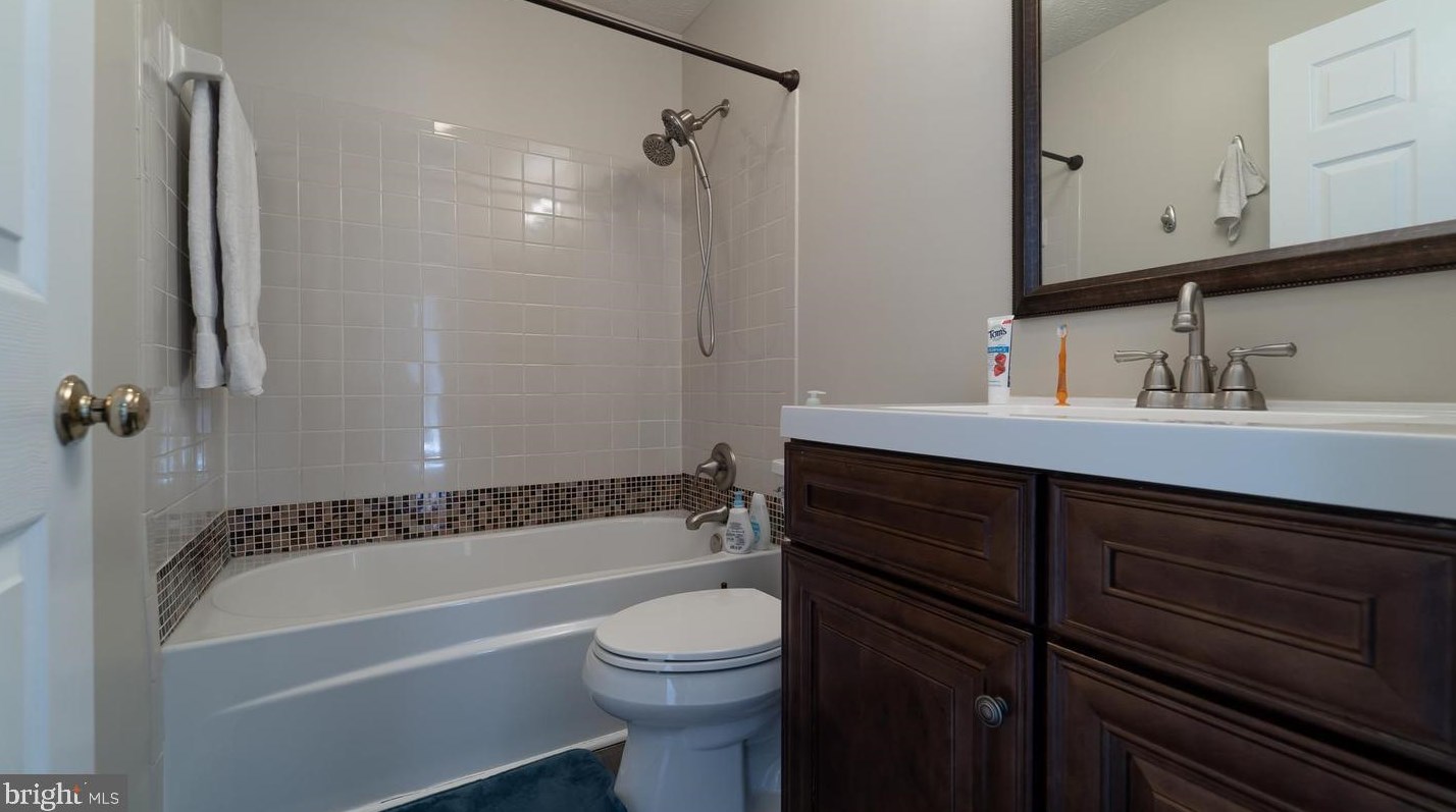 2087 Lower Ct, Crofton MD  21114-1634 exterior