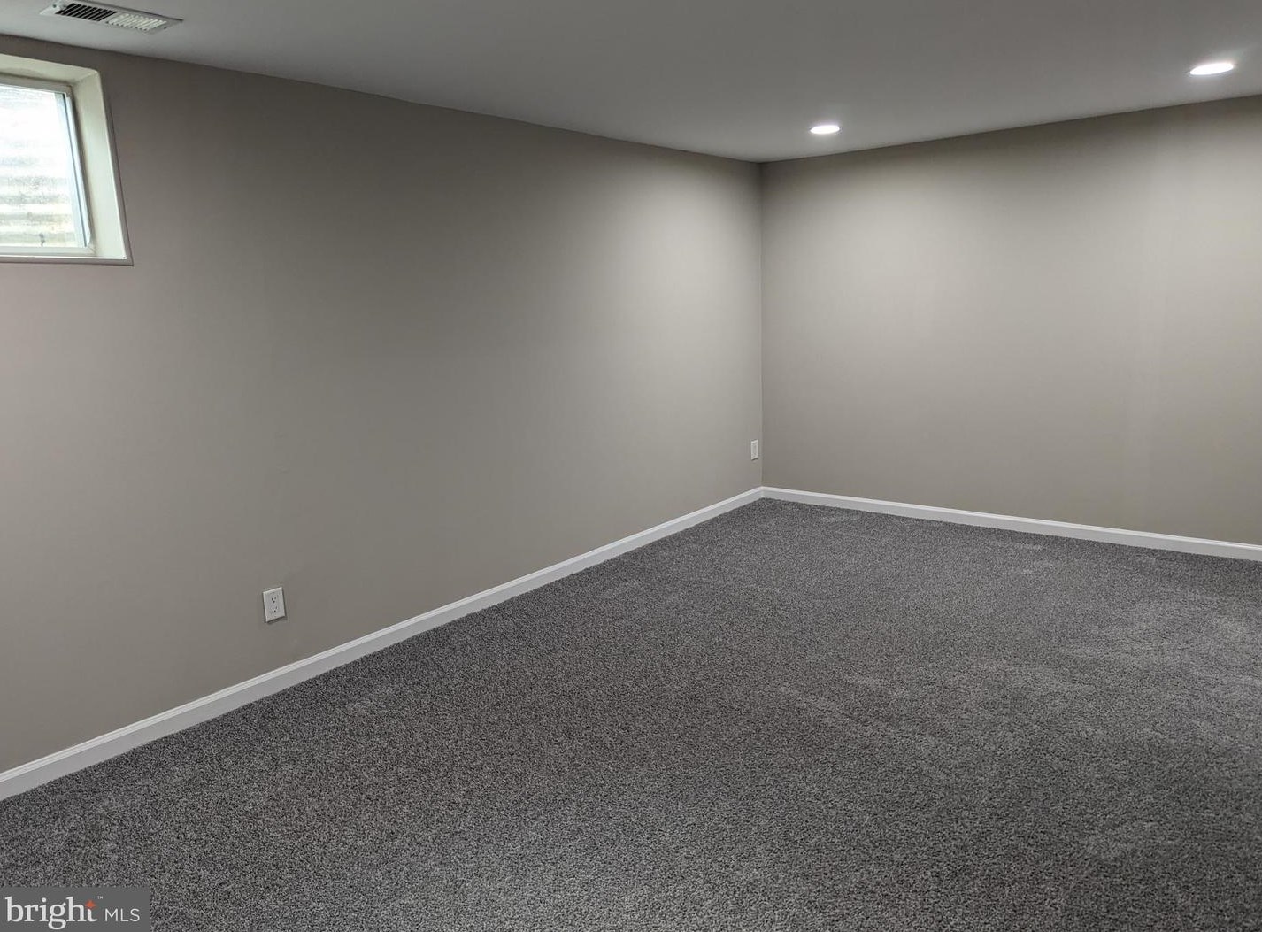 1738 Aberdeen Cir, Crofton MD 21114-1618 exterior