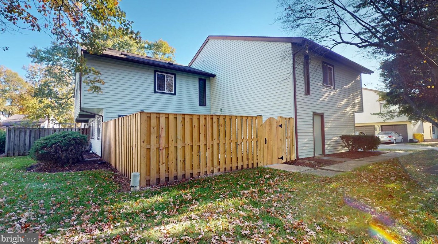 1719 Aberdeen Ct, Crofton, MD 21114-1623