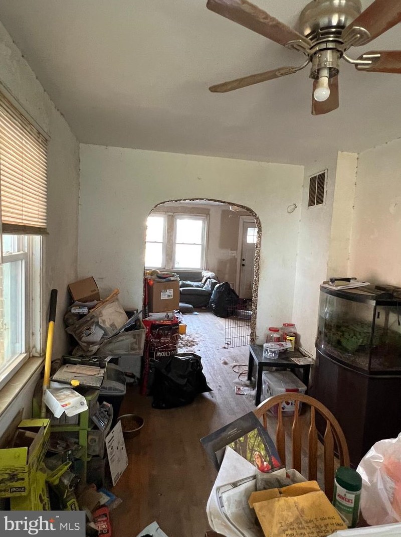 223 Arundel Rd, Baltimore, MD 21225-2622