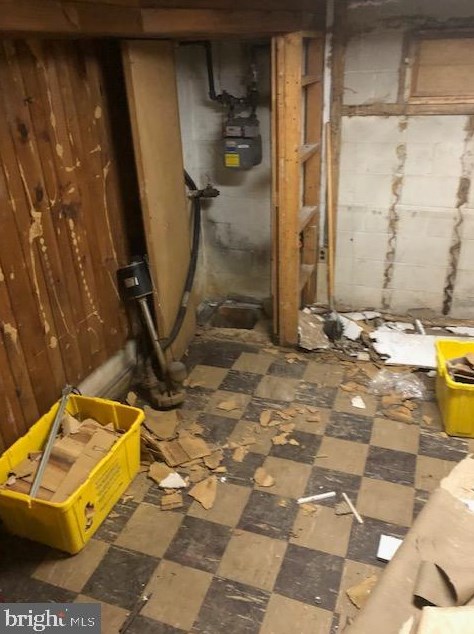 305 Orch Ave, Baltimore MD 21225-2837 exterior