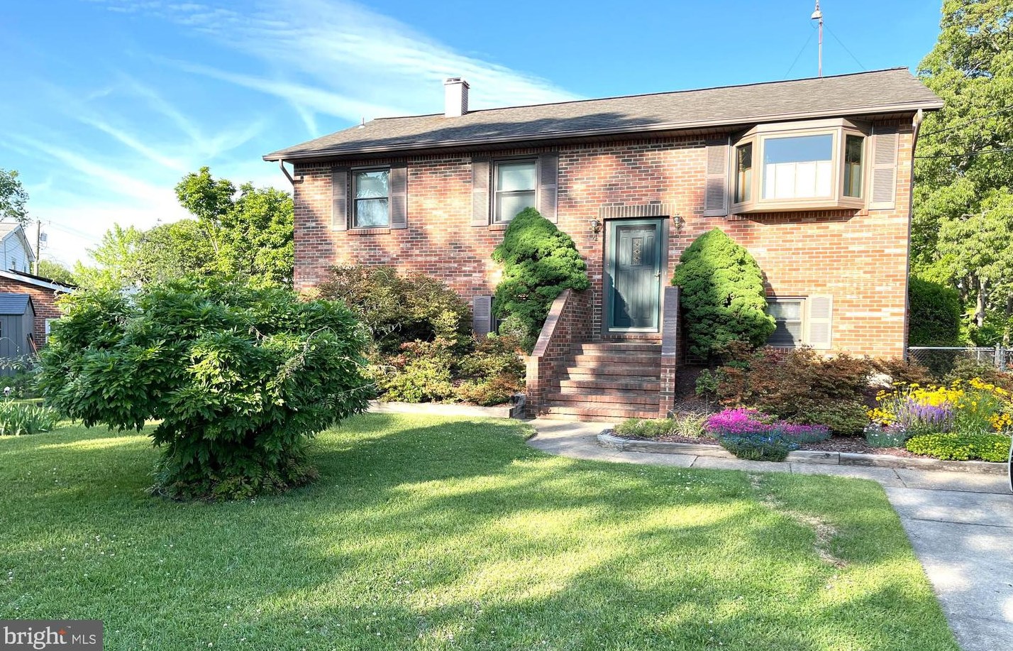 801 David Dr, Arnold, MD 21012