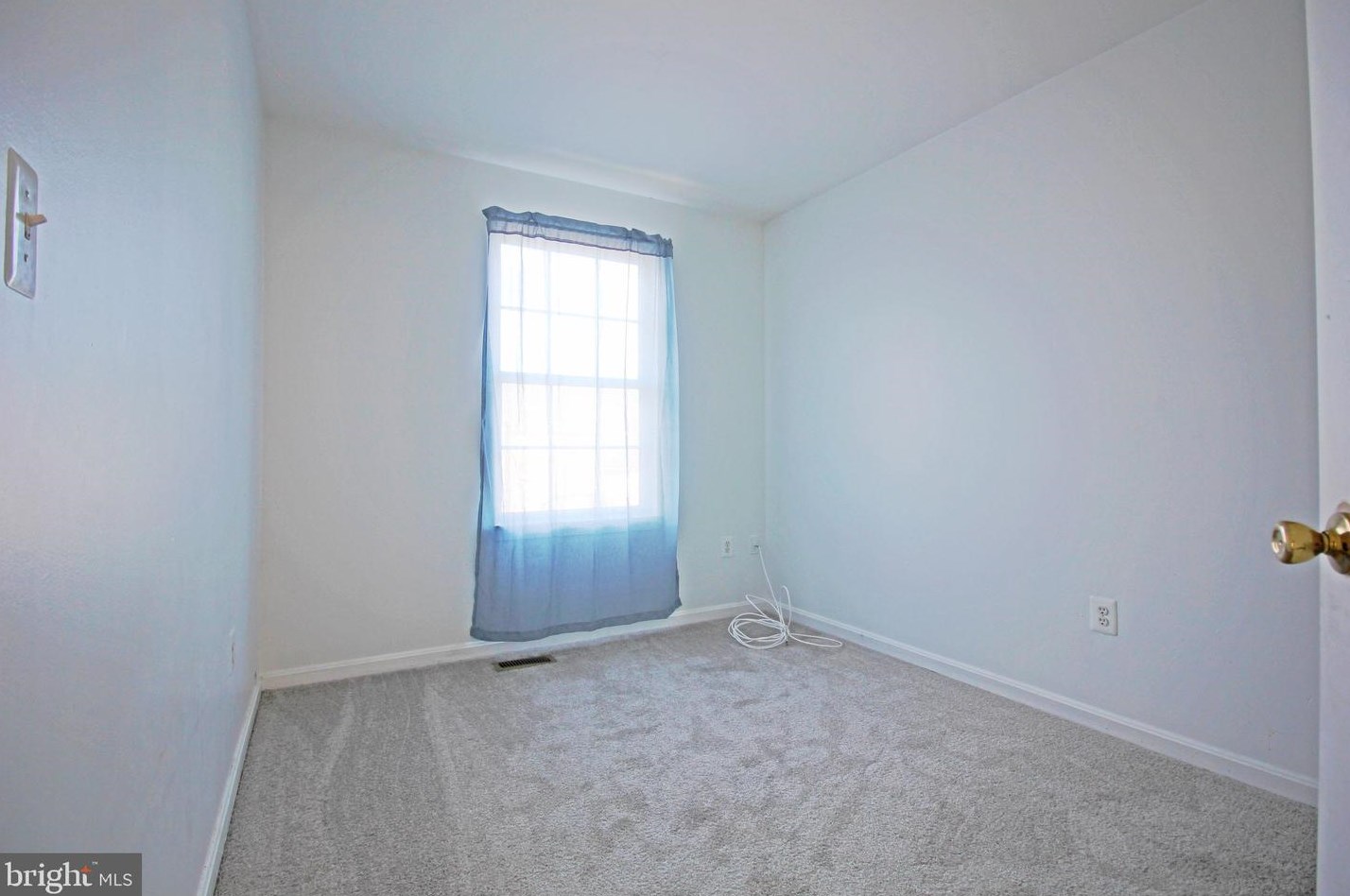 1305 Cox Cove Ct, Baltimore MD  21226-2130 exterior