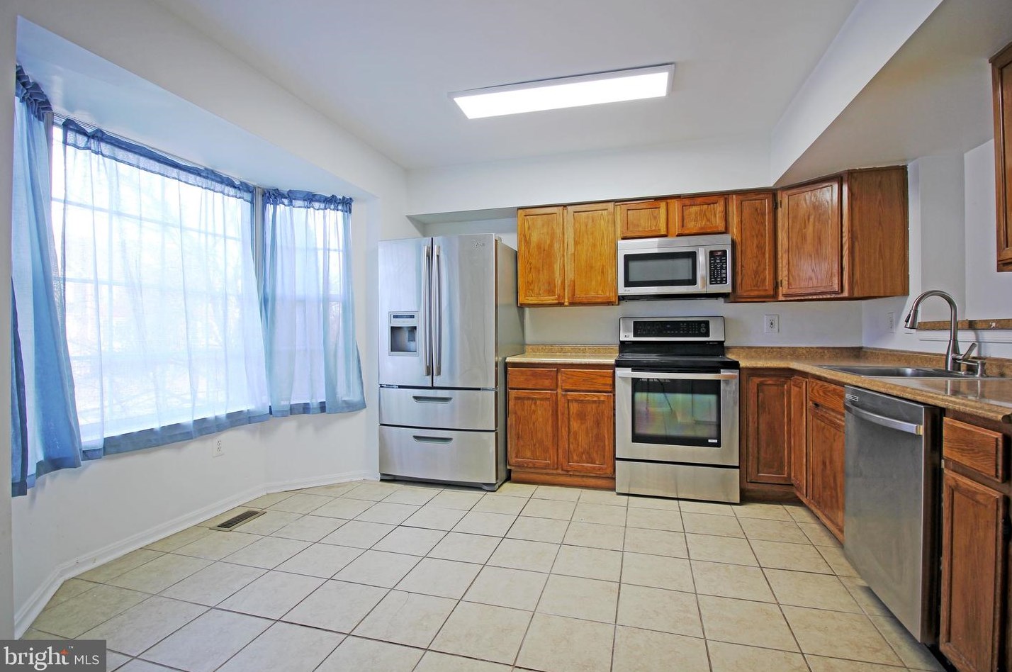 1305 Cox Cove Ct, Baltimore MD  21226-2130 exterior