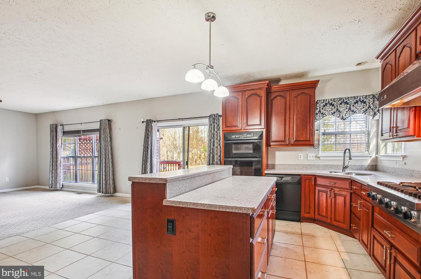 2420 Hightee Ct, Crofton MD  21114-2551 exterior