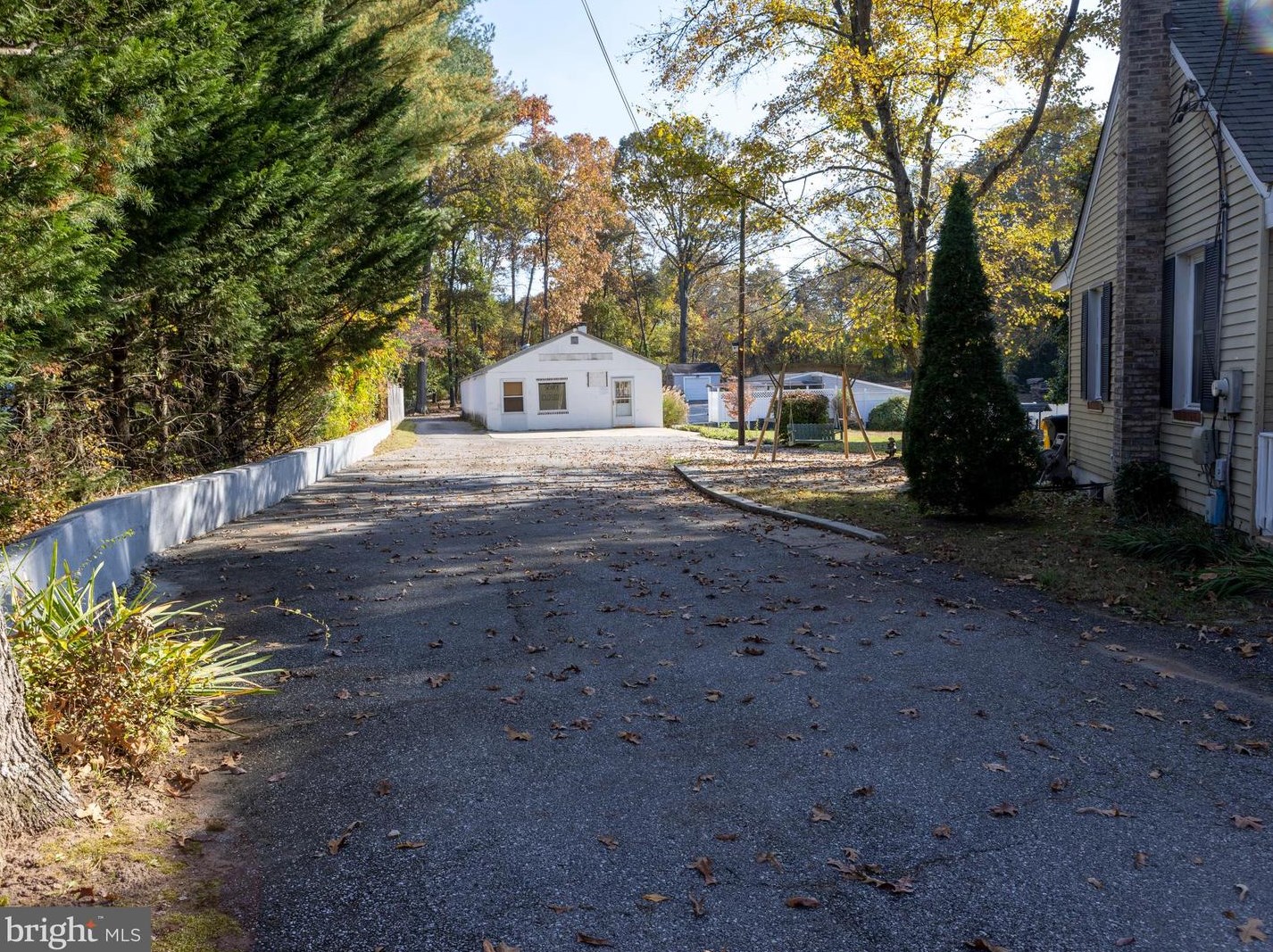 893 Woods Rd, Riviera Beach, MD 21122