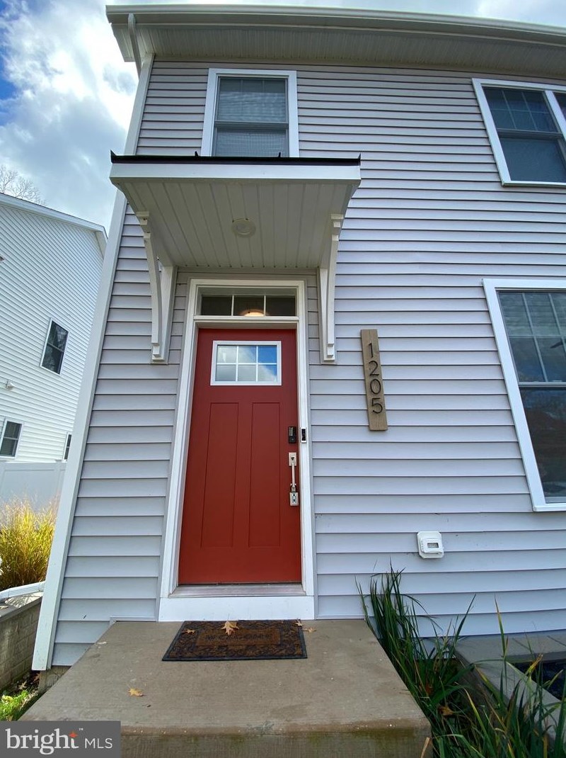 1205 Hawthorne St, Shady Side, MD 20764