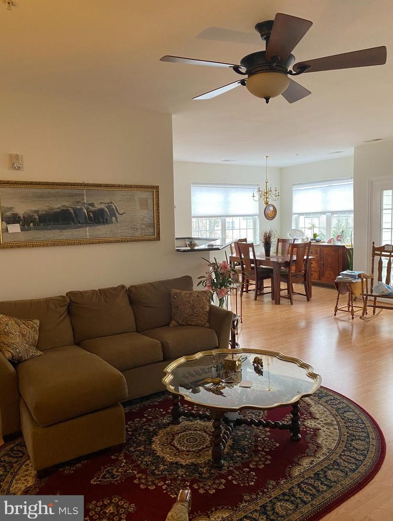 2604 Chapel Lake Dr Apt 310, Gambrills, MD 21054