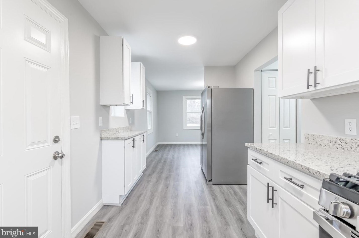 1279 Marlboro Rd, Lothian, MD 20711