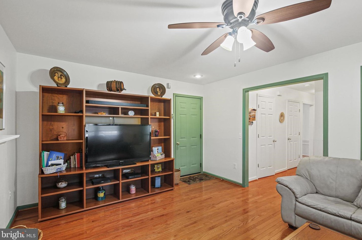 7814 Crossbay Dr, Severn MD  21144-1631 exterior