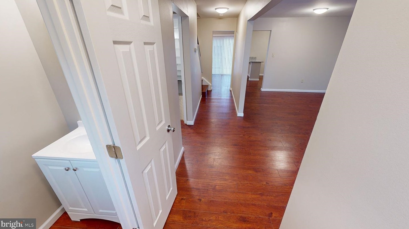 1453 Chatham Ct, Crofton, MD 21114-1111