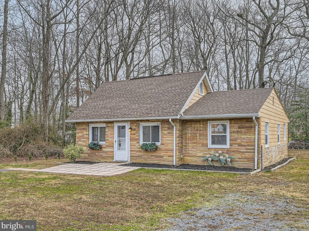 3841 Ponder Dr, Edgewater, MD 21037-4216