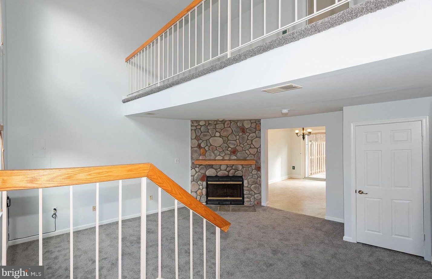 1637 Howard Chapel Ct, Crofton MD  21114-1829 exterior