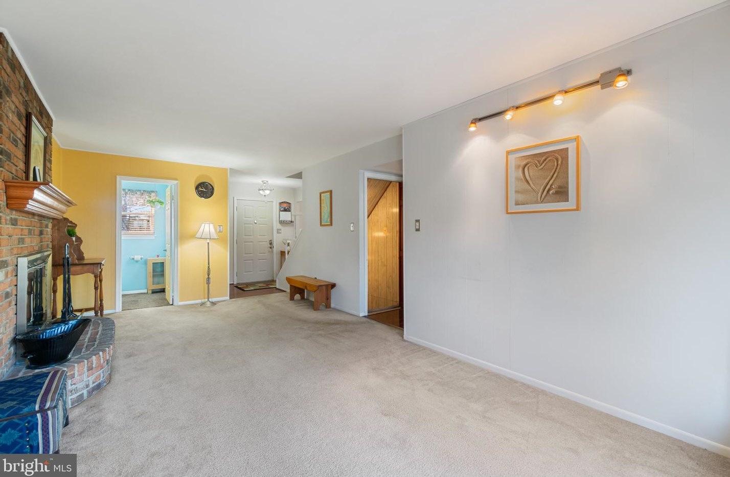 2304 Dartmouth Ln, Crofton MD  21114-1209 exterior