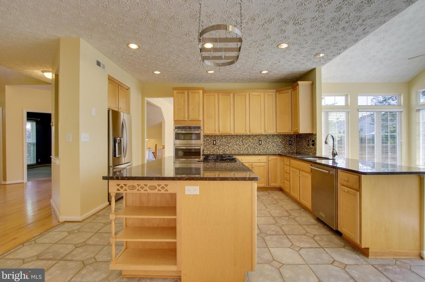 8211 Black Diamond Ct, Riviera Beach, MD 21122
