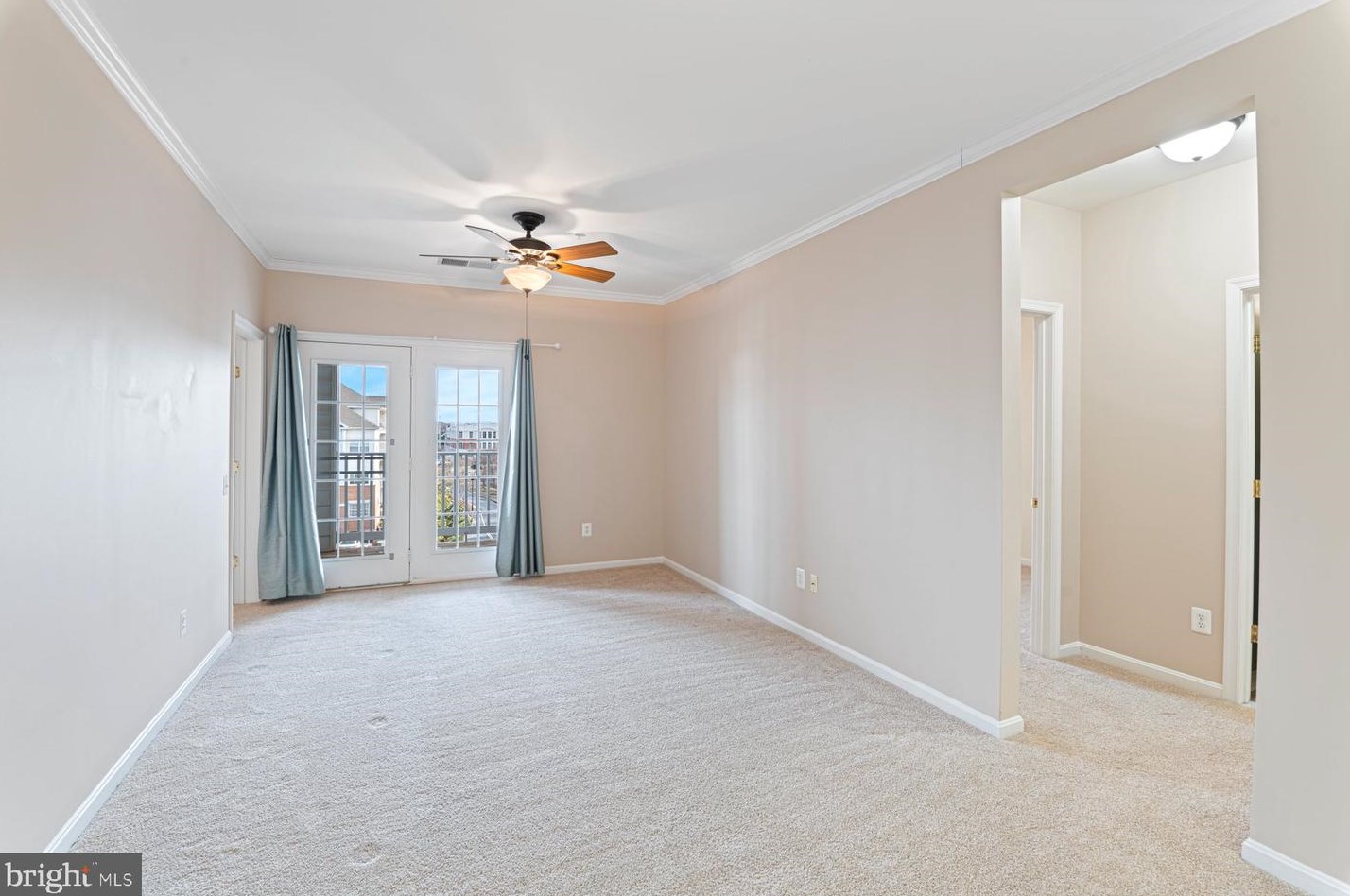 2604 Chapel Lake Dr #413, Gambrills, MD 21054