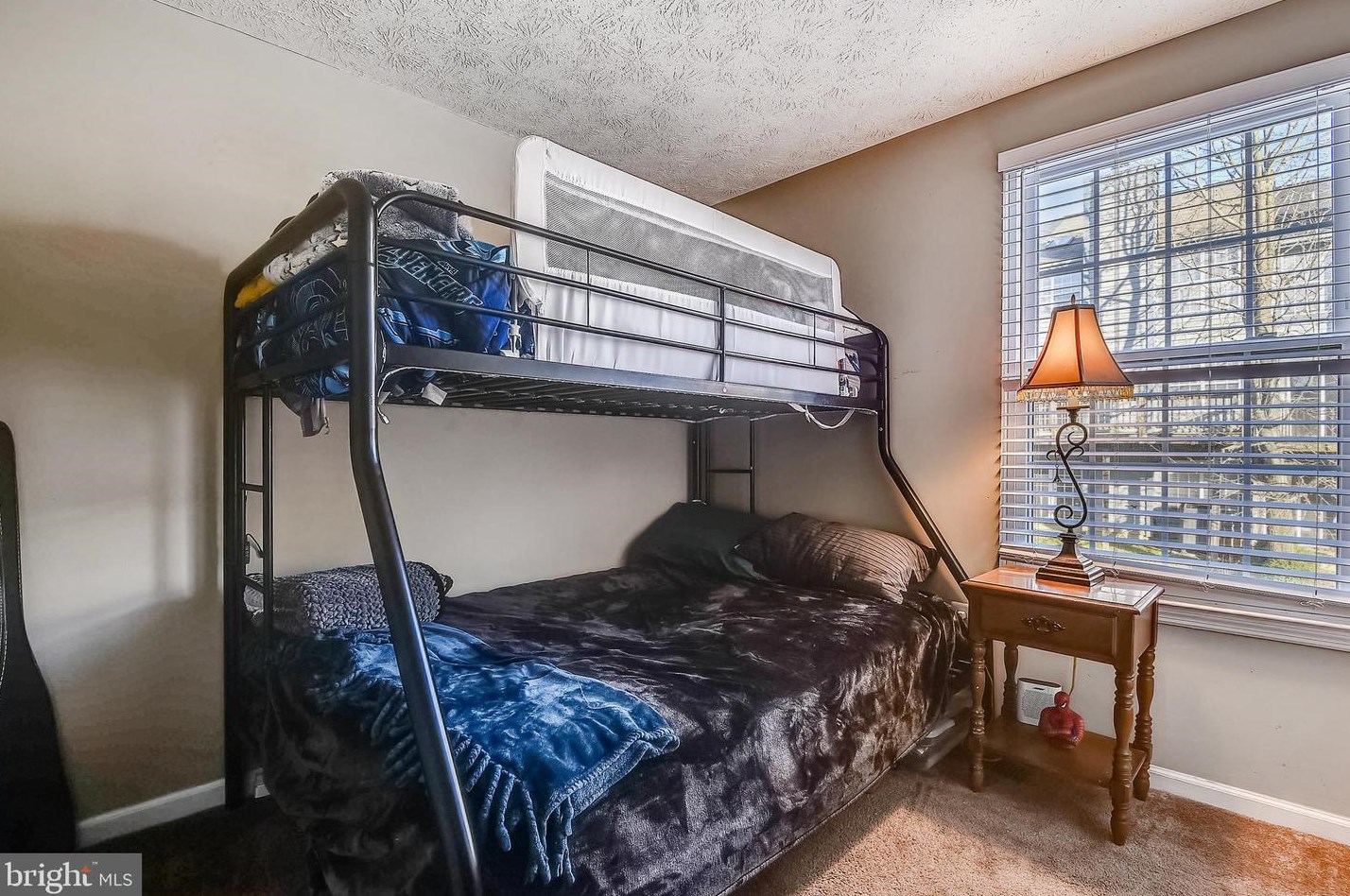 1829 Log Mill Pl, Crofton MD  21114-1858 exterior