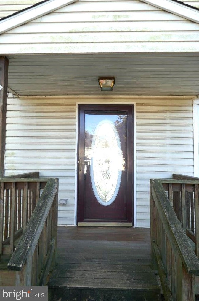 891 Alfred Dr, Riviera Beach, MD 21122