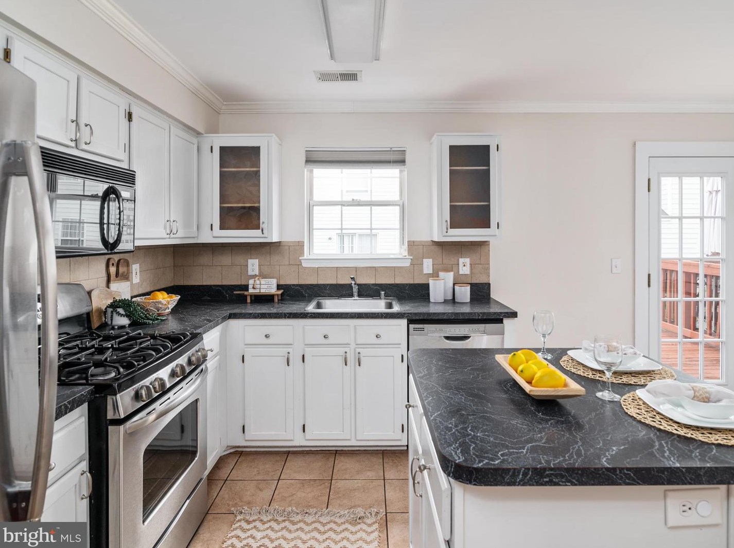 1939 Pawlet Dr, Crofton MD 21114-1687 exterior