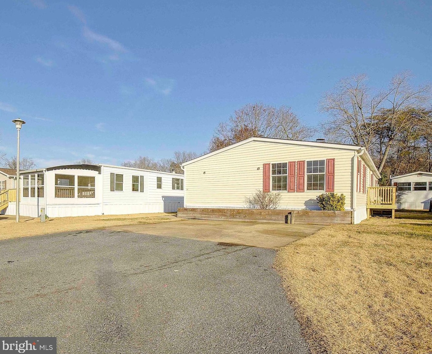 307 Seven Oaks, Lothian, MD 20711