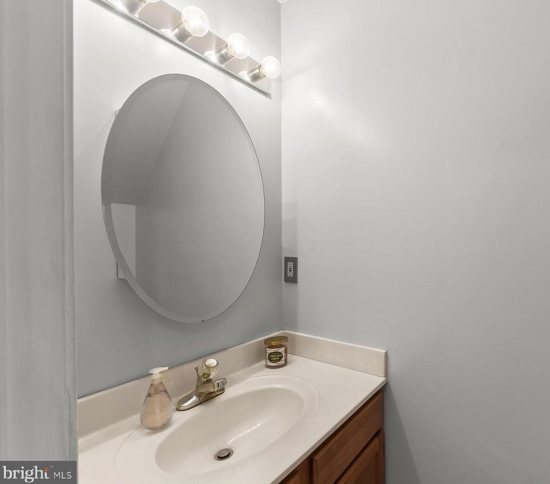 1434 Flatwood Ct, Crofton MD  21114-1441 exterior