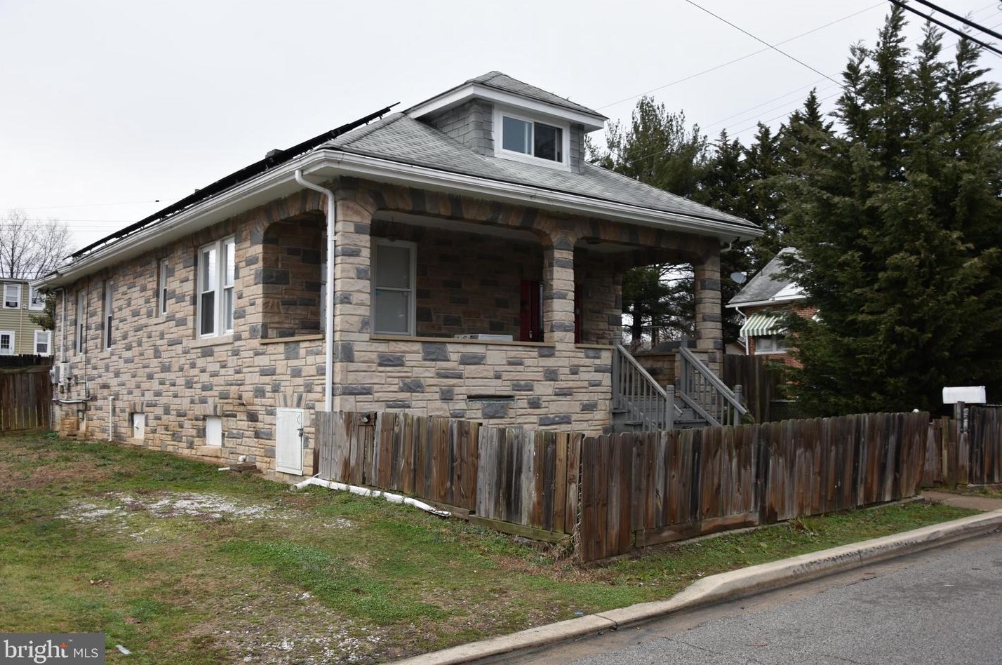 222 Townsend Ave, Baltimore, MD 21225-3031