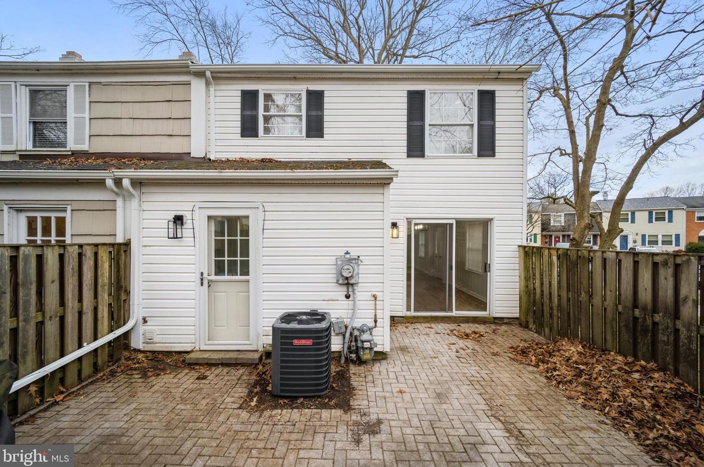 1726 Farmington Ct, Crofton MD 21114-2307 exterior