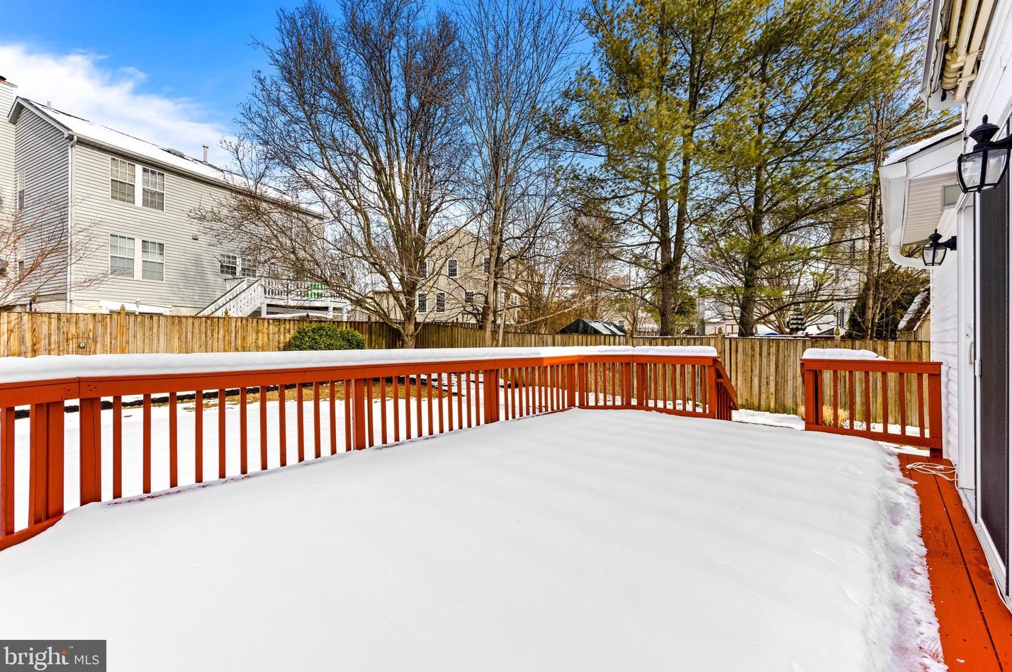 7854 Crossbay Dr, Severn MD  21144-1664 exterior