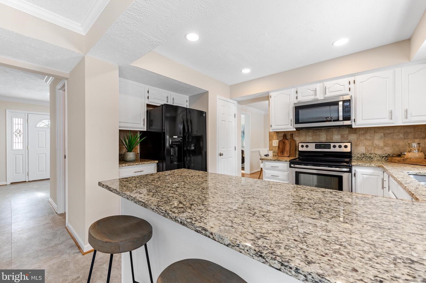 7854 Crossbay Dr, Severn MD  21144-1664 exterior