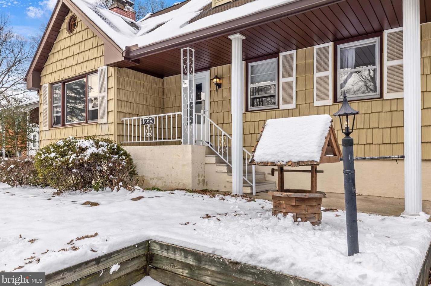 1233 Hillcreek Rd, Riviera Beach, MD 21122