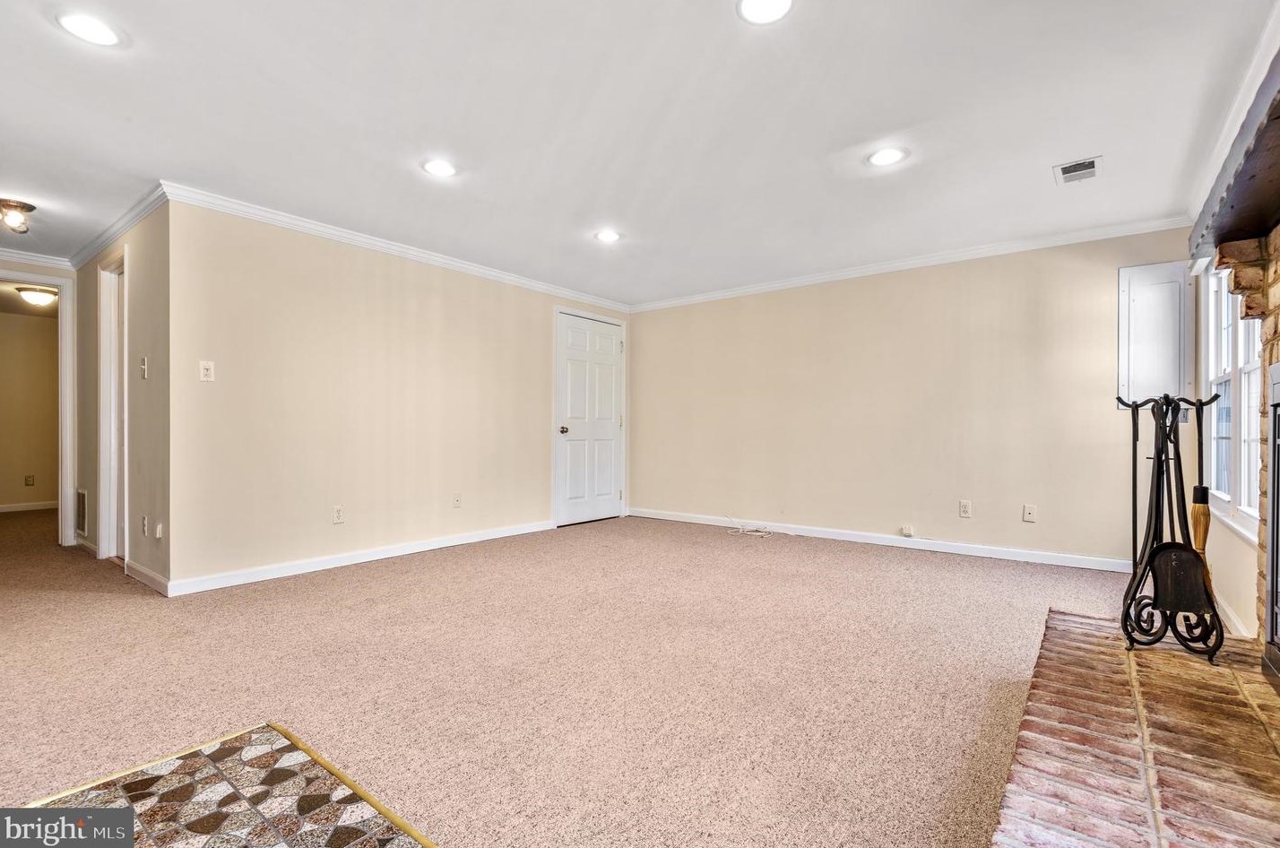 1170 Jeffrey Dr, Crofton MD 21114-1315 exterior