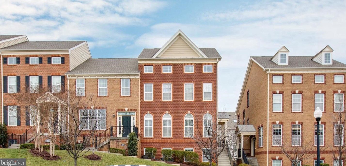 7667 Elmcrest Rd, Baltimore, MD 21076-1954