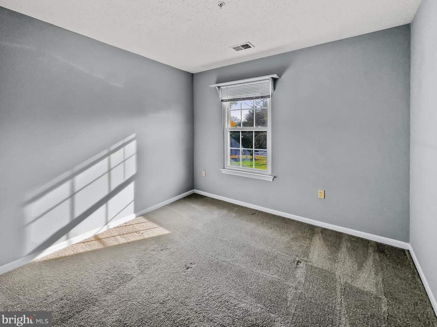 2570 Ambling Cir, Crofton MD 21114-2712 exterior