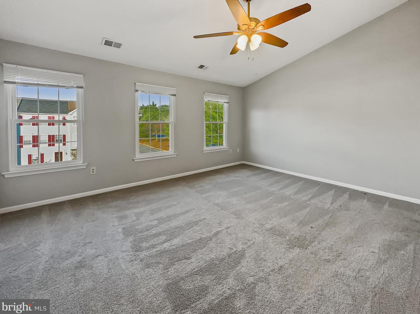 2570 Ambling Cir, Crofton MD 21114-2712 exterior