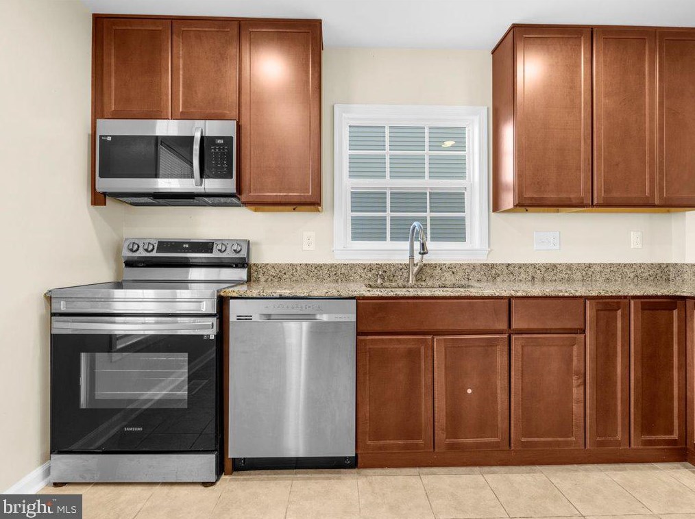 2207 228th St, Riviera Beach, MD 21122