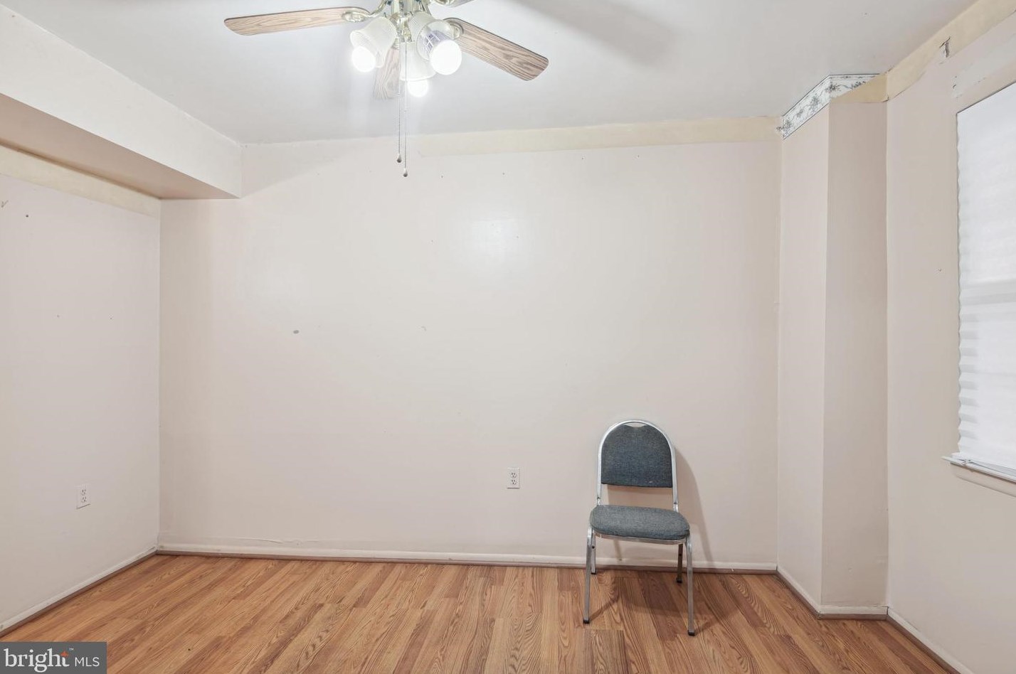 8226 Marlton Ct, Severn MD 21144-2909 exterior