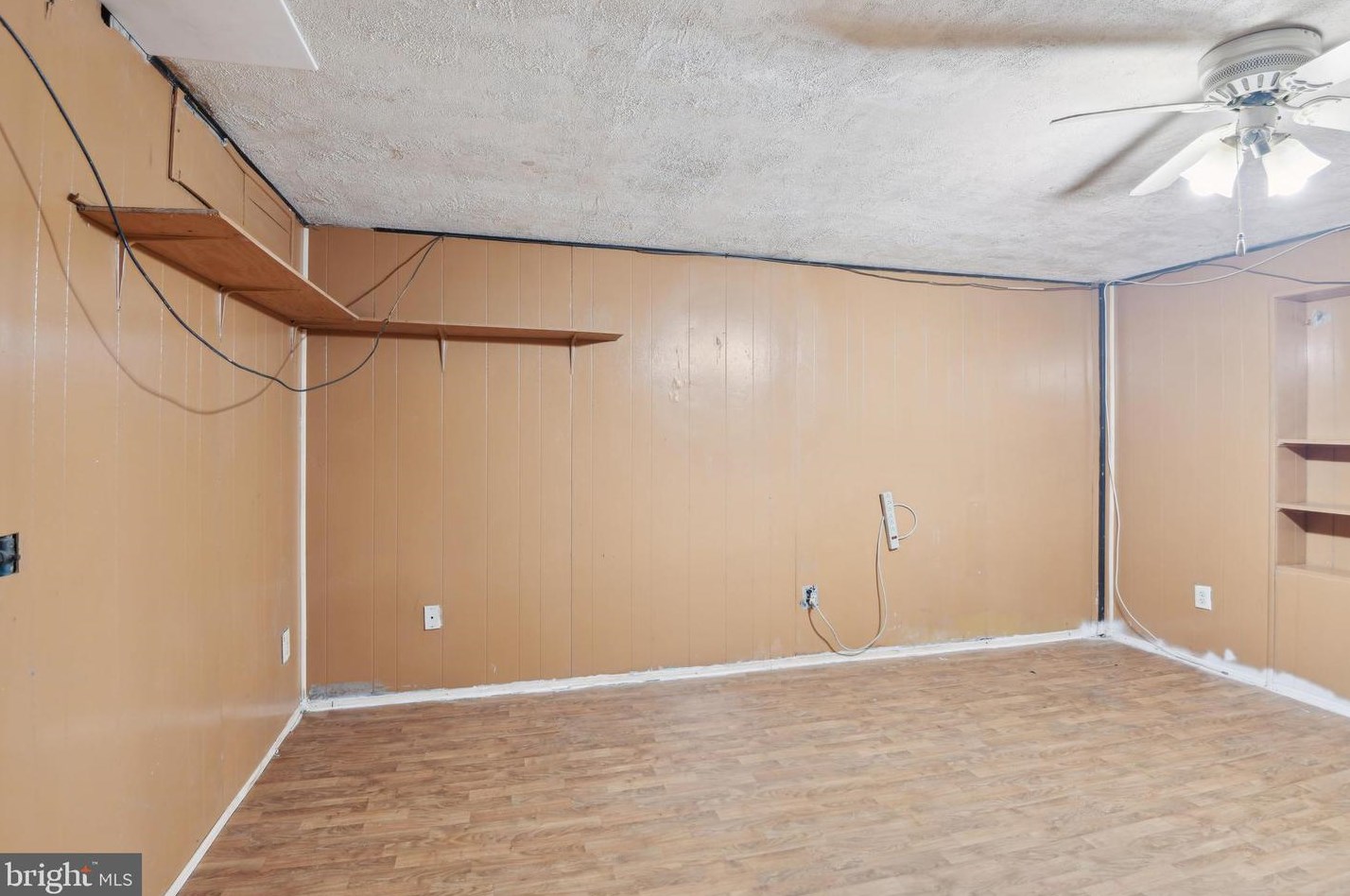 8226 Marlton Ct, Severn MD 21144-2909 exterior