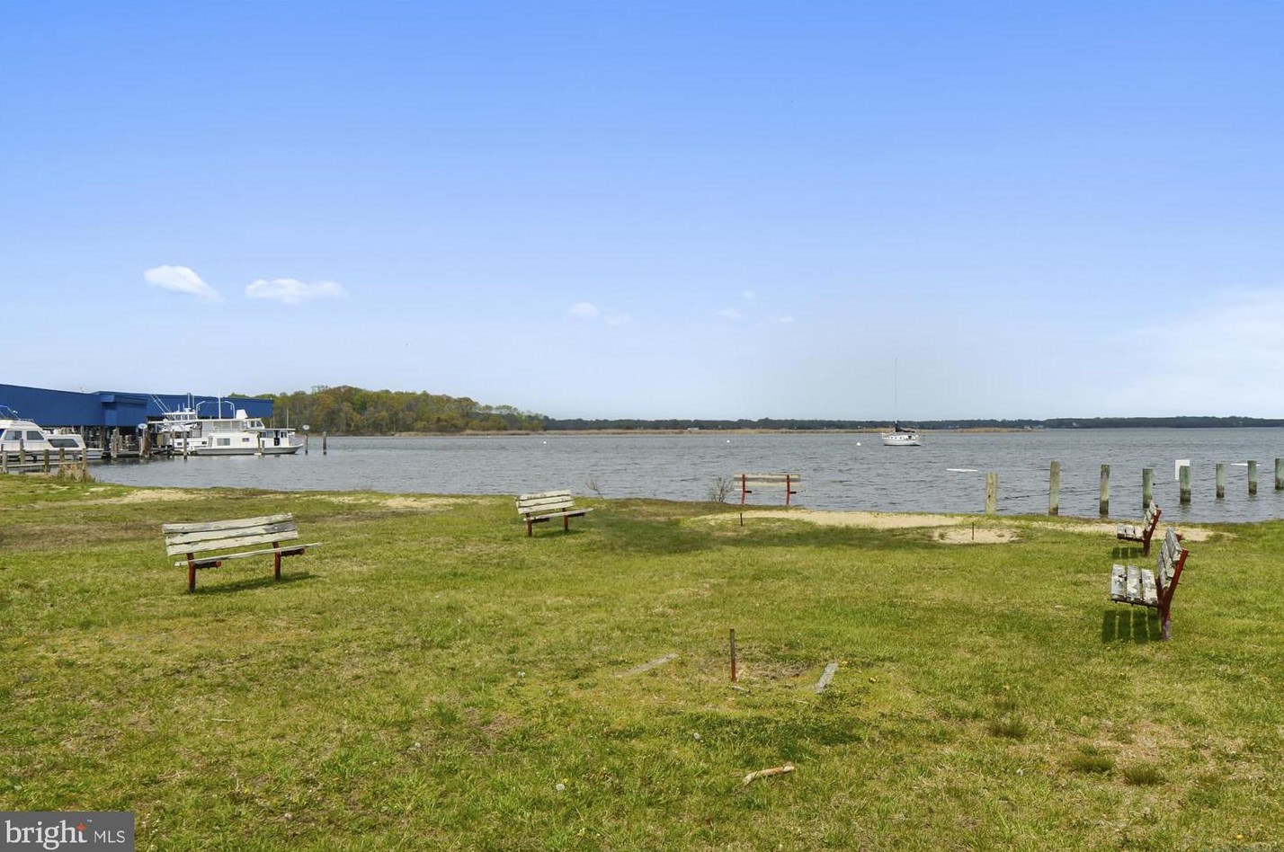 3670 7th Ave, Edgewater MD  21037-3516 exterior