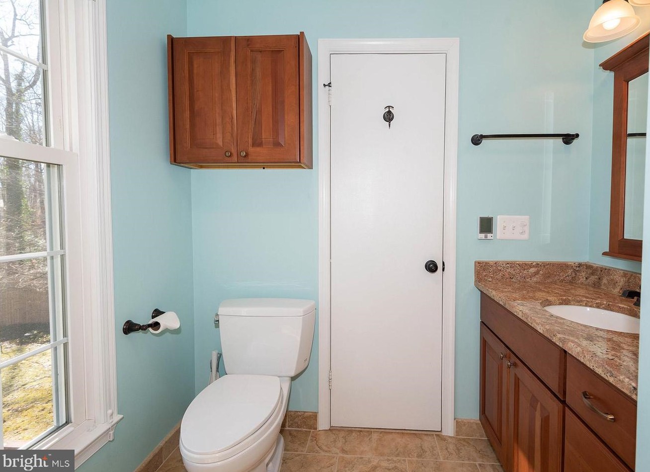 1608 Farnborn St, Crofton MD  21114-1518 exterior