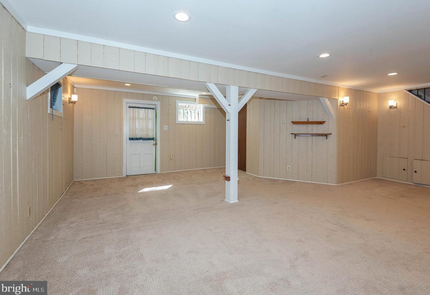 1608 Farnborn St, Crofton MD  21114-1518 exterior