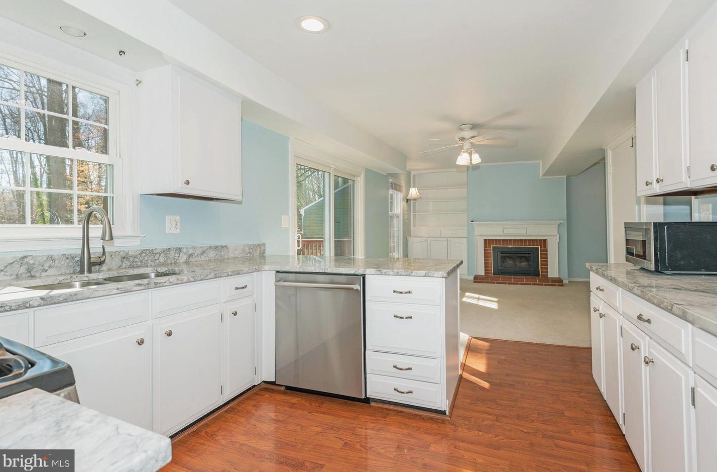 1608 Farnborn St, Crofton MD  21114-1518 exterior