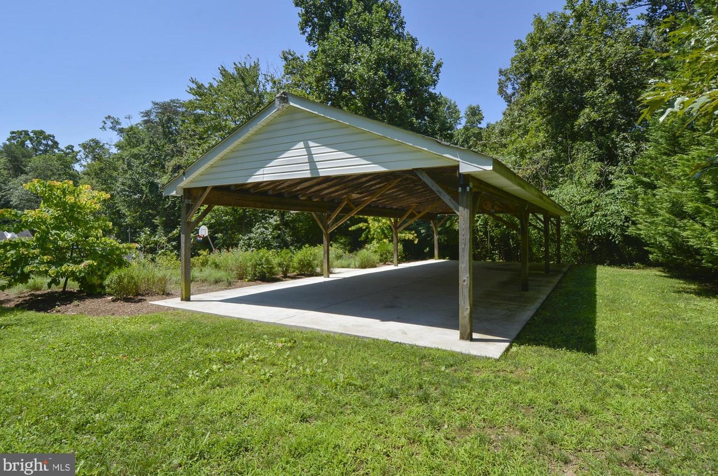 144 Cardamon Dr, Edgewater MD  21037-1126 exterior