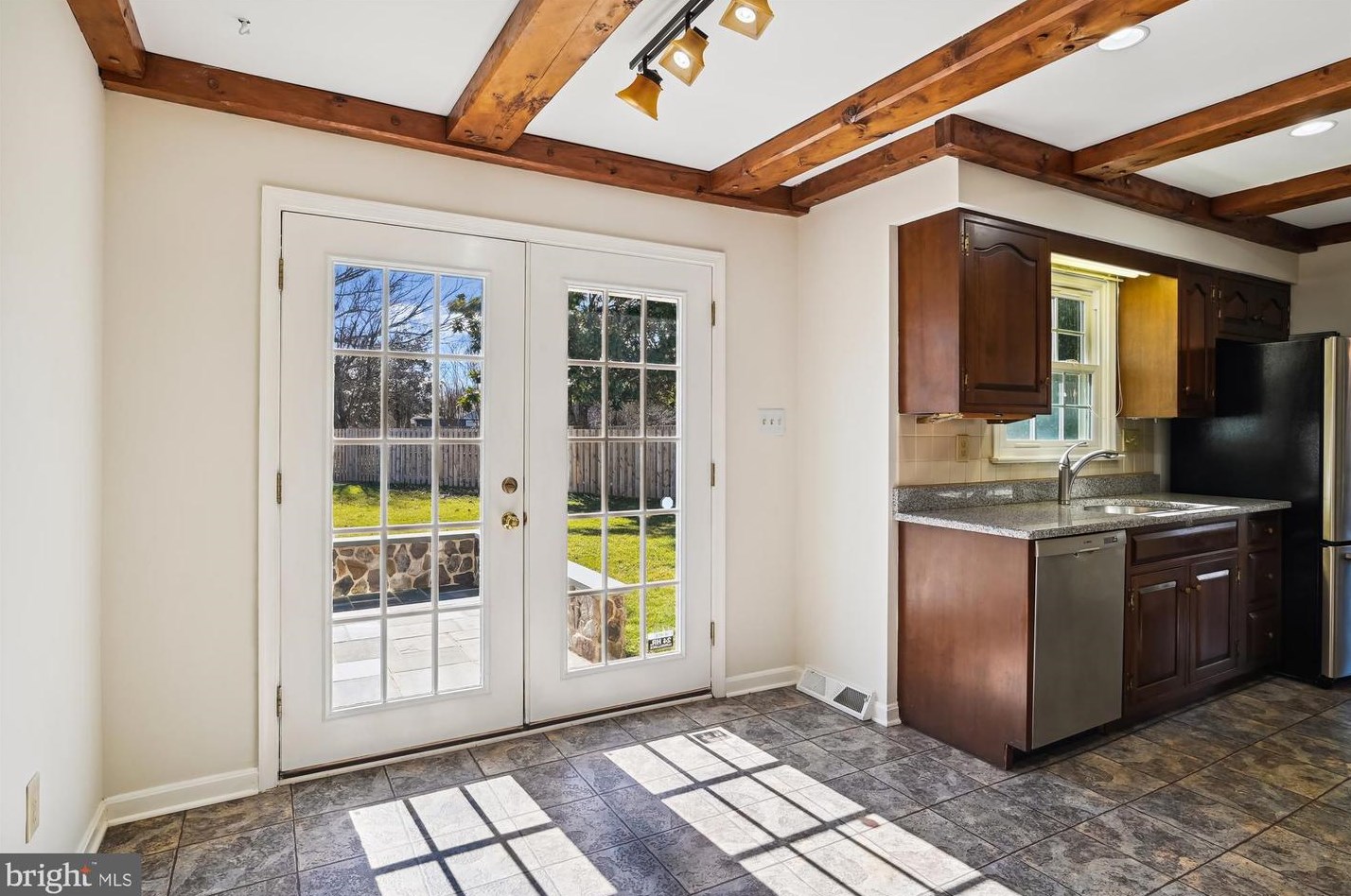 144 Cardamon Dr, Edgewater MD  21037-1126 exterior