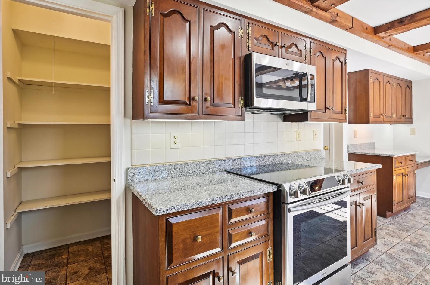 144 Cardamon Dr, Edgewater MD  21037-1126 exterior